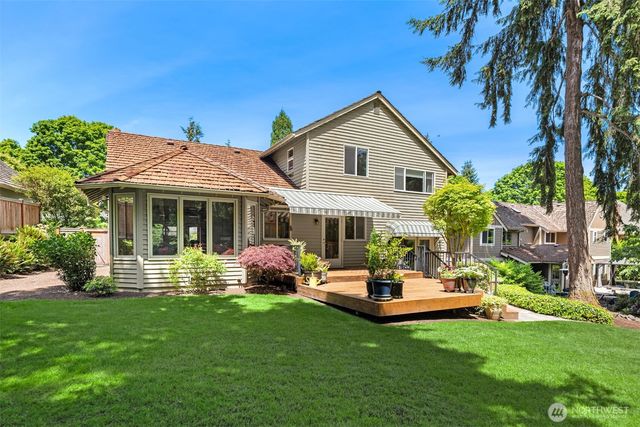 14045 NE 61st Street, Redmond, WA 98052