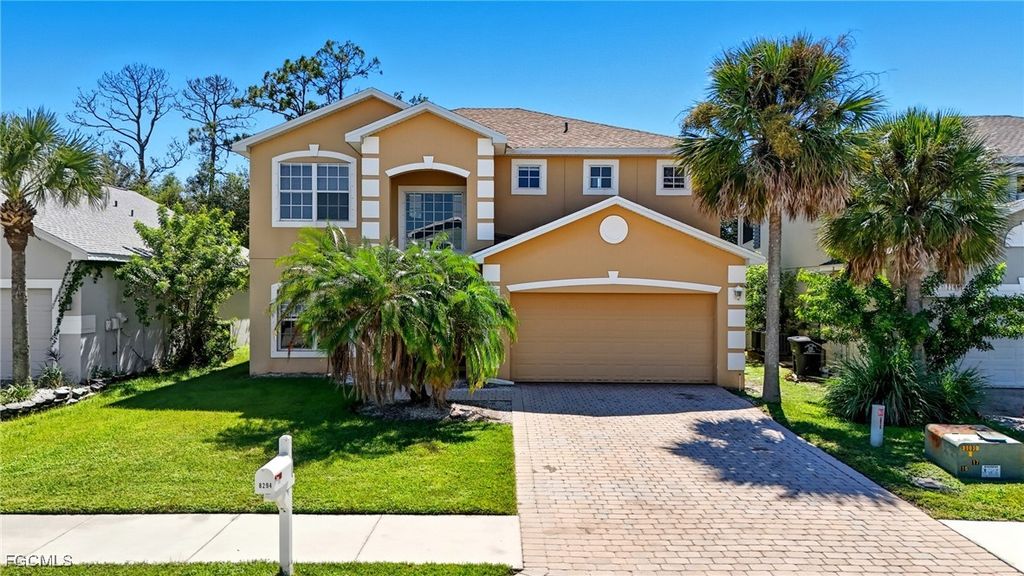 8294 Silver Birch WAY, Lehigh Acres, FL 33971