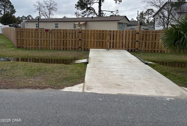 6819 Big Daddy Drive, Panama City Beach, FL 32407