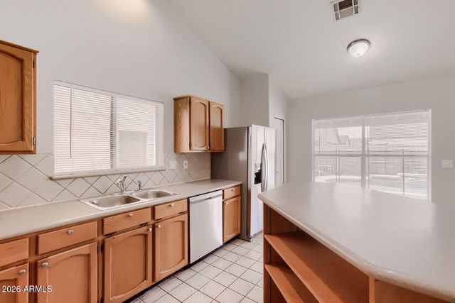 4202 W CIELO GRANDE --, Glendale, AZ 85310