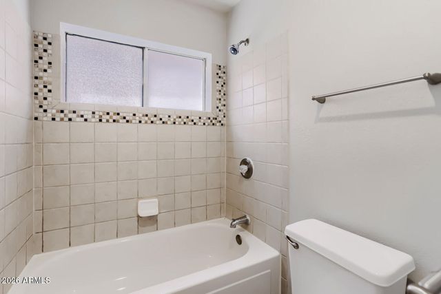 4202 W CIELO GRANDE --, Glendale, AZ 85310