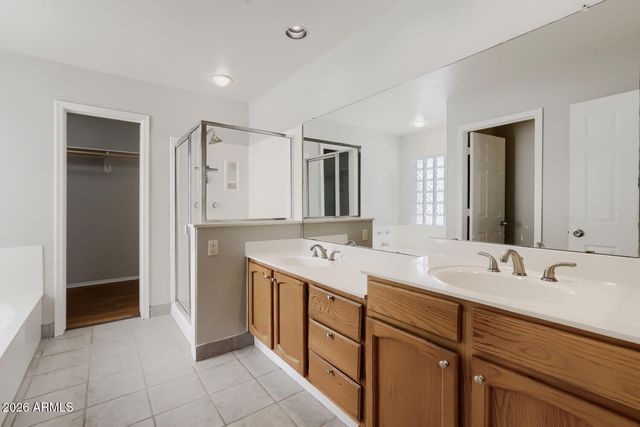 4202 W CIELO GRANDE --, Glendale, AZ 85310