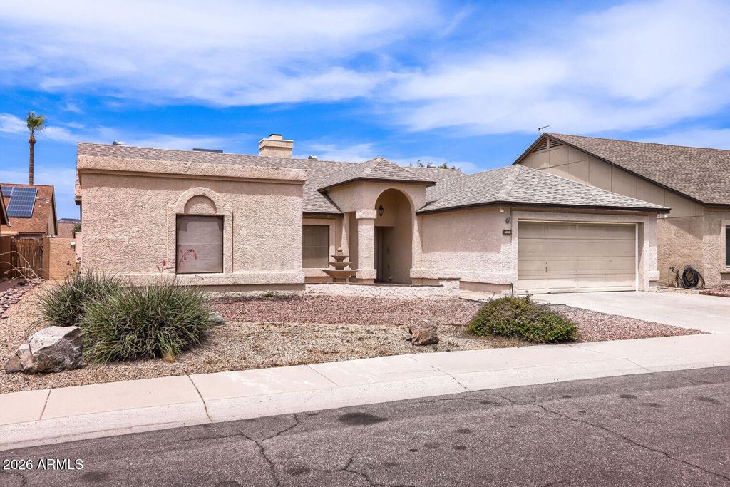 4202 W CIELO GRANDE --, Glendale, AZ 85310 — photo 2
