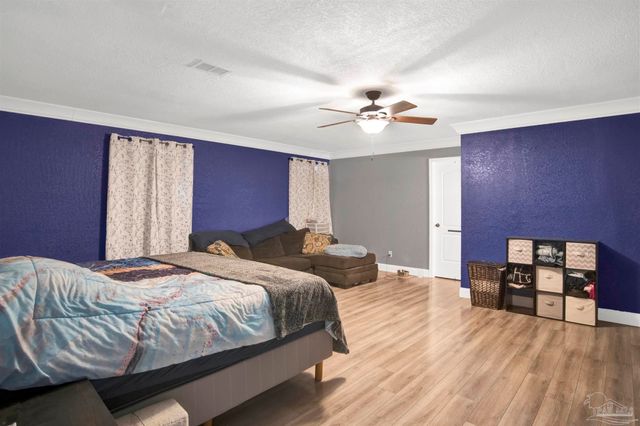 6548 Colonade Cir, Pensacola, FL 32506