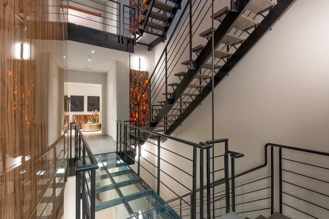 1401 N Astor Street, Chicago, IL 60610
