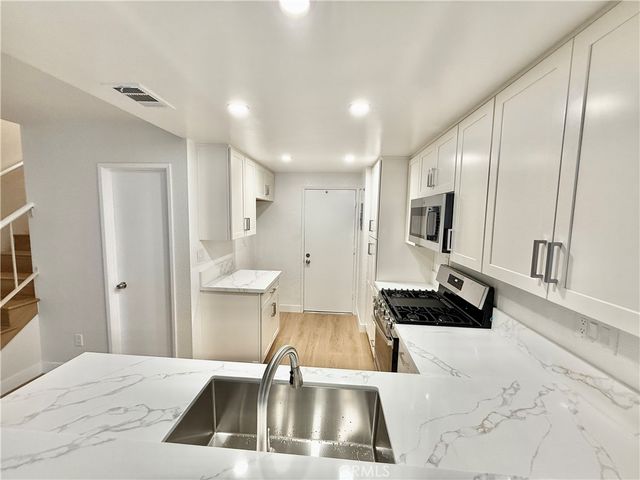 1478 Mccabe, West Covina, CA 91791
