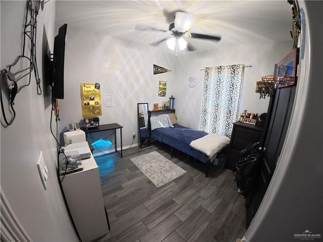 321 Gladiola Drive, Elsa, TX 78543