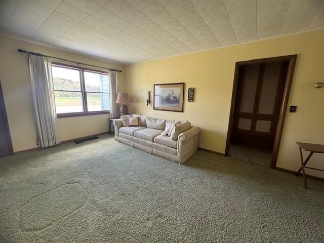2725 Crescent Avenue, Eau Claire, WI 54703