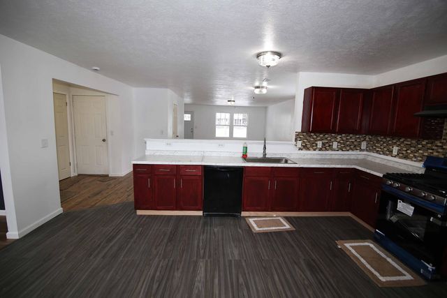 464 Ludington Avenue, Portage, MI 49002