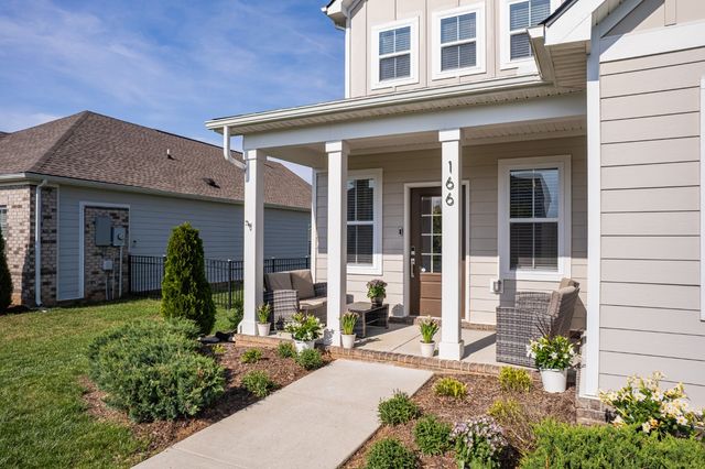 166 Harvest Point Blvd, Spring Hill, TN 37174