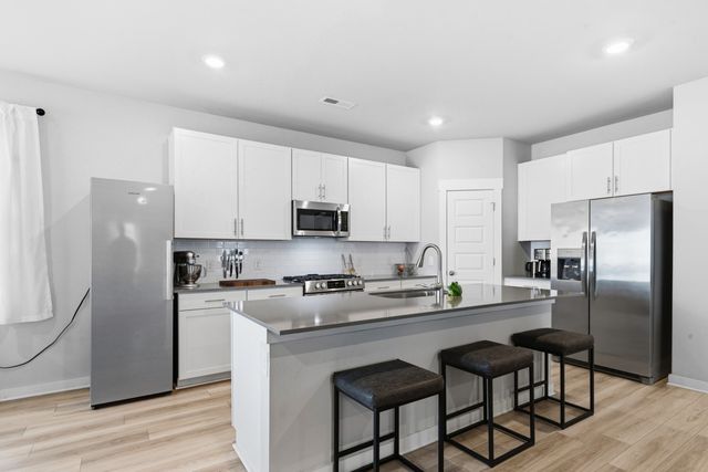 166 Harvest Point Blvd, Spring Hill, TN 37174