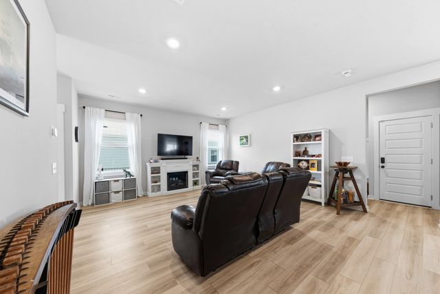 166 Harvest Point Blvd, Spring Hill, TN 37174