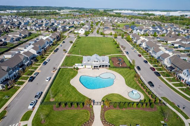 166 Harvest Point Blvd, Spring Hill, TN 37174