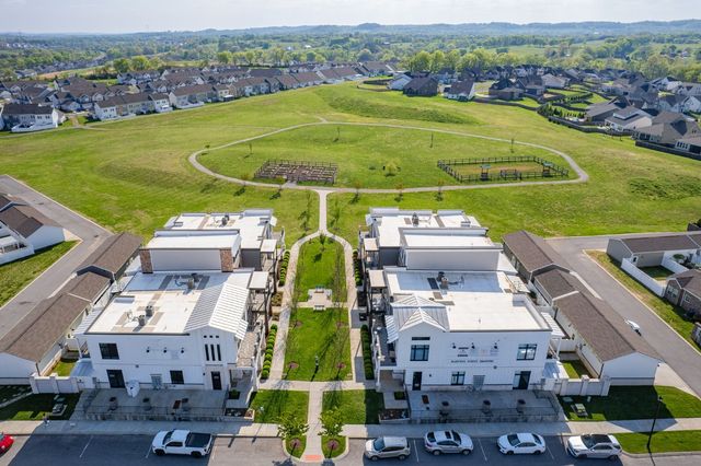 166 Harvest Point Blvd, Spring Hill, TN 37174