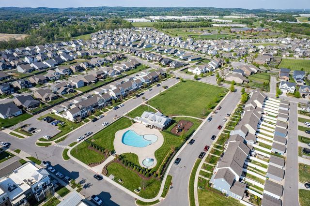 166 Harvest Point Blvd, Spring Hill, TN 37174