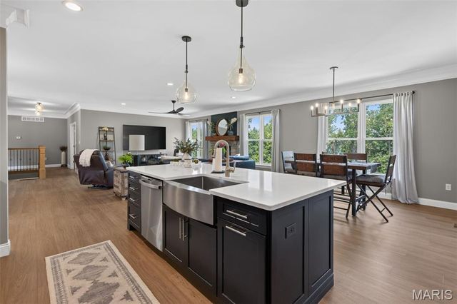 517 Stonewolf Creek Drive, Wentzville, MO 63385