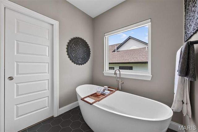 517 Stonewolf Creek Drive, Wentzville, MO 63385