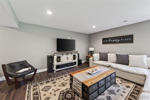 517 Stonewolf Creek Drive, Wentzville, MO 63385