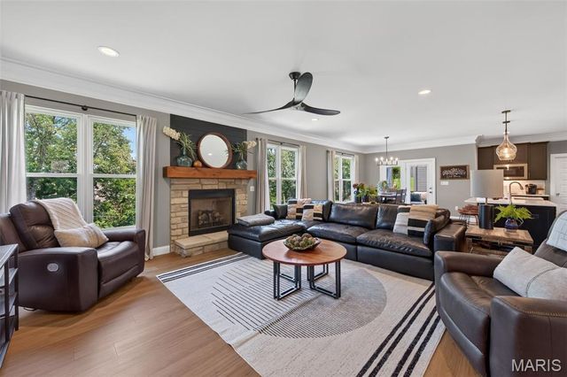 517 Stonewolf Creek Drive, Wentzville, MO 63385