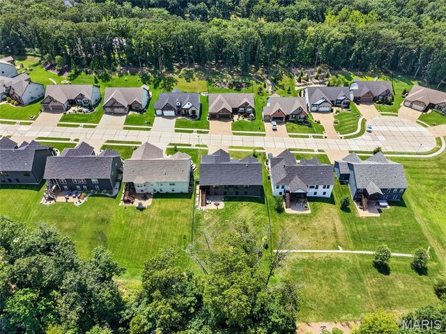 517 Stonewolf Creek Drive, Wentzville, MO 63385