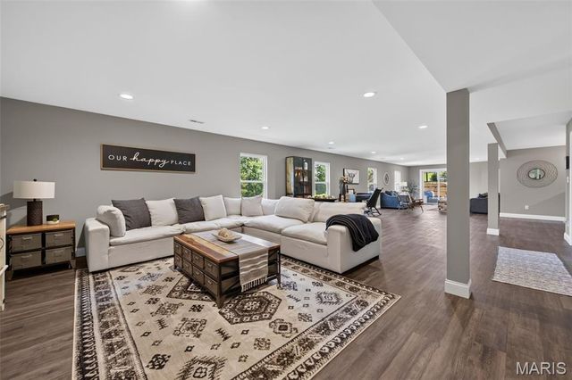 517 Stonewolf Creek Drive, Wentzville, MO 63385