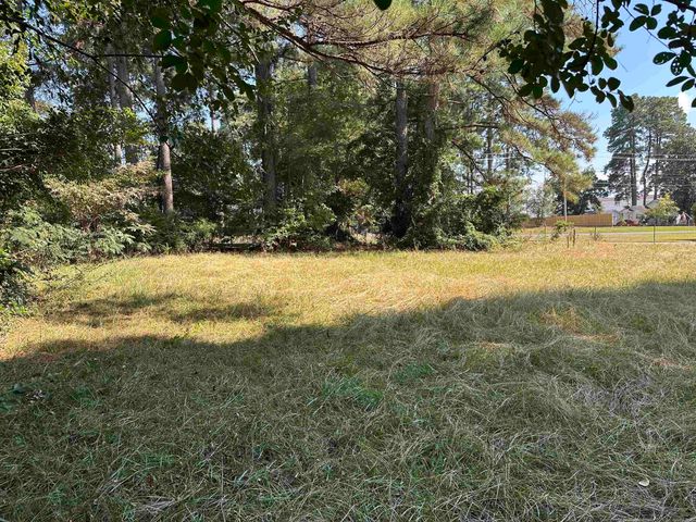 1733 N Dudney Road, Magnolia, AR 71753