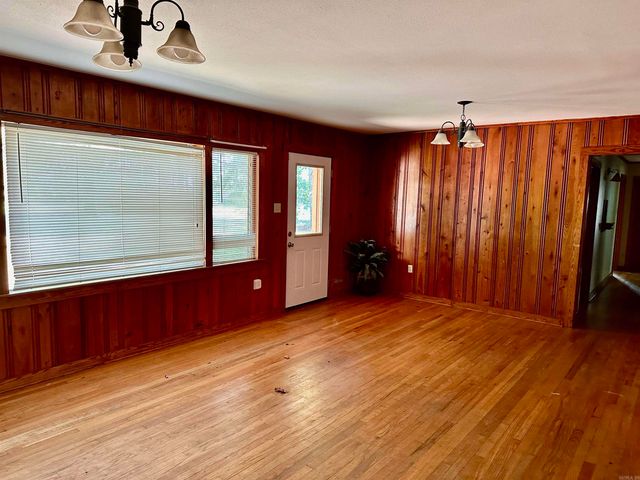 1733 N Dudney Road, Magnolia, AR 71753