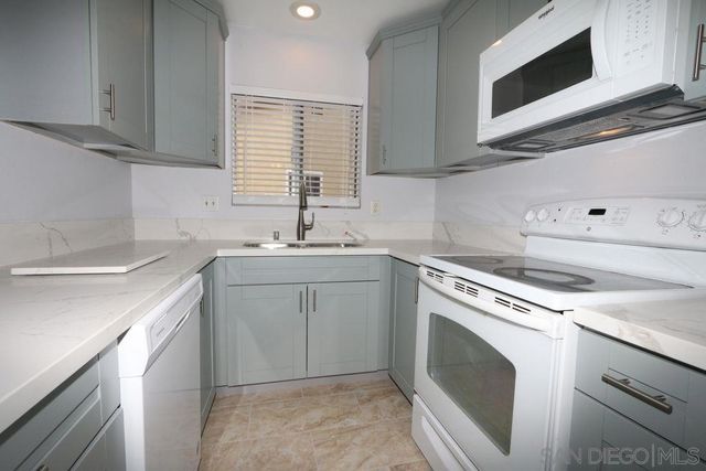 14150 Caminito Quevedo, San Diego, CA 92129