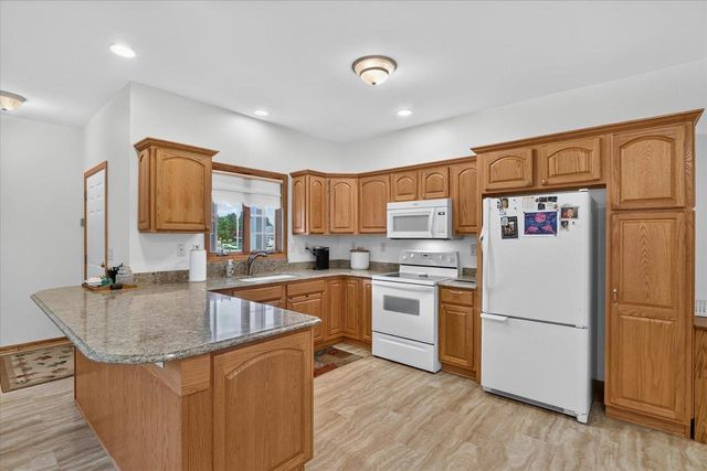 3835 Huntington Avenue, Janesville, WI 53546