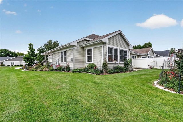 3835 Huntington Avenue, Janesville, WI 53546
