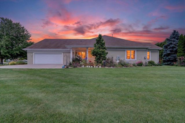 3835 Huntington Avenue, Janesville, WI 53546