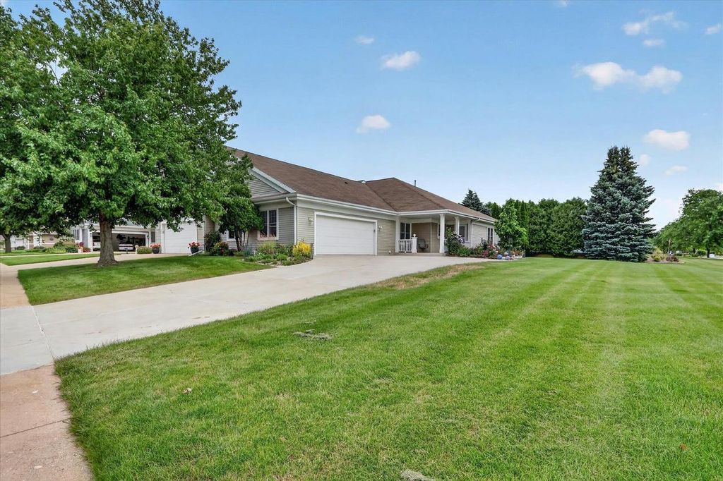 3835 Huntington Avenue, Janesville, WI 53546