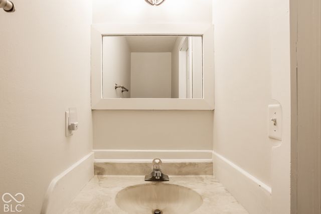 11411 Timberlake Lane, Fishers, IN 46038