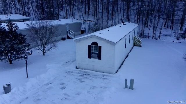 23 Oak St, Wurtsboro, NY 12790