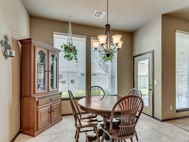 3404 Canton Trail, Yukon, OK 73099
