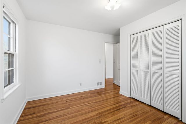 5537 Zenith Avenue S, Edina, MN 55410