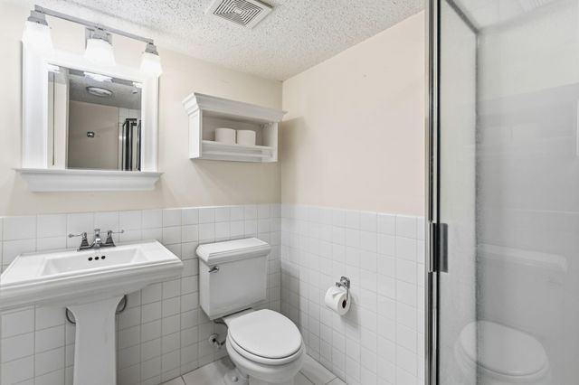 5537 Zenith Avenue S, Edina, MN 55410