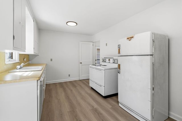 5537 Zenith Avenue S, Edina, MN 55410