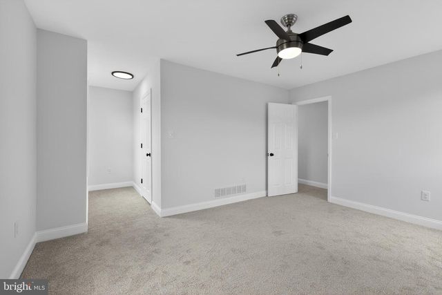3 BERGEN CT, Newark, DE 19702