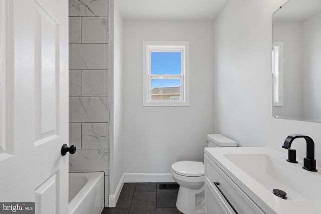 3 BERGEN CT, Newark, DE 19702