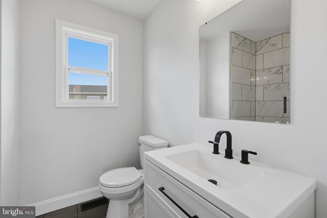 3 BERGEN CT, Newark, DE 19702