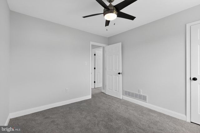 3 BERGEN CT, Newark, DE 19702