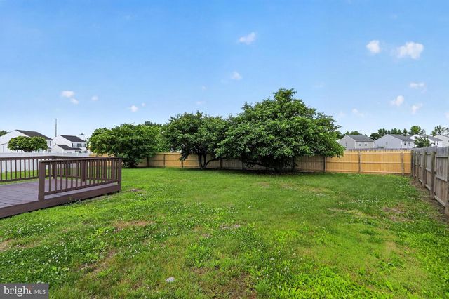 3 BERGEN CT, Newark, DE 19702