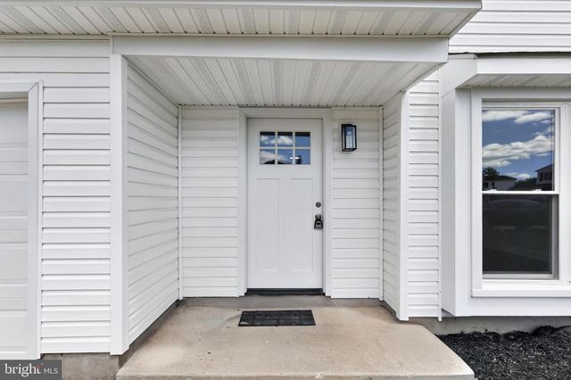 3 BERGEN CT, Newark, DE 19702