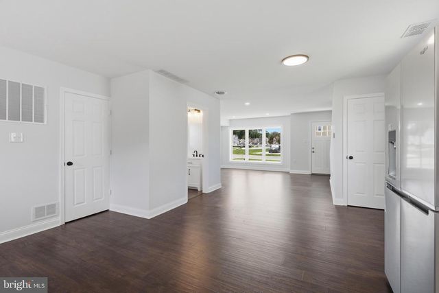 3 BERGEN CT, Newark, DE 19702