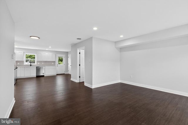 3 BERGEN CT, Newark, DE 19702