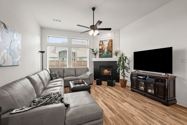 1612 Lantana Avenue, Aubrey, TX 76227