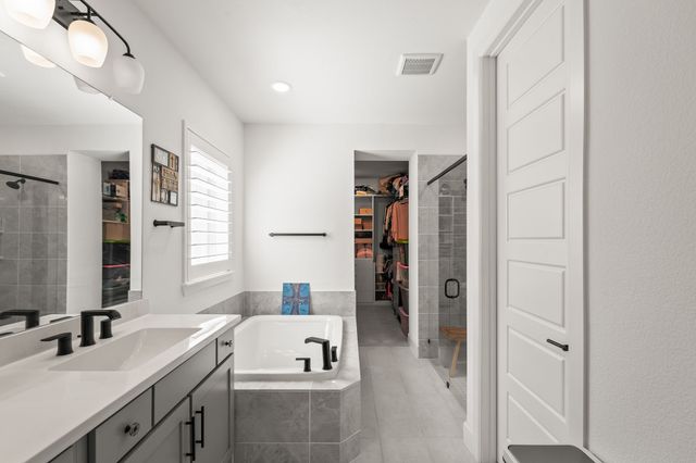 1612 Lantana Avenue, Aubrey, TX 76227