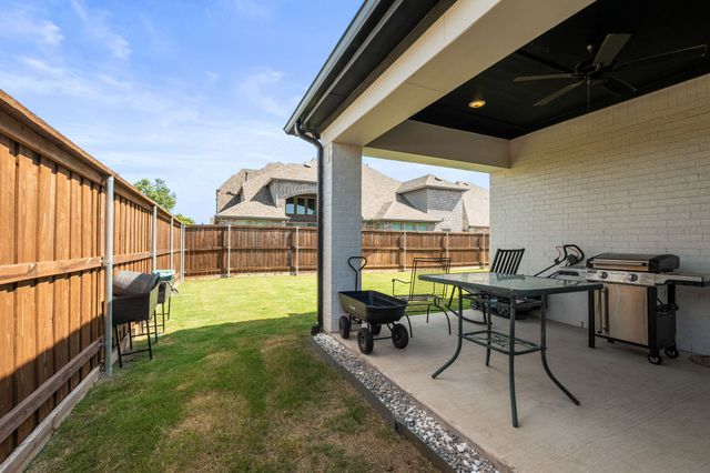 1612 Lantana Avenue, Aubrey, TX 76227
