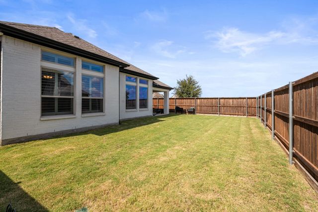 1612 Lantana Avenue, Aubrey, TX 76227